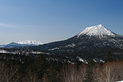 冬の雄阿寒岳