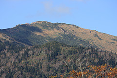 紅葉の至仏山