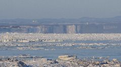 冬の流氷